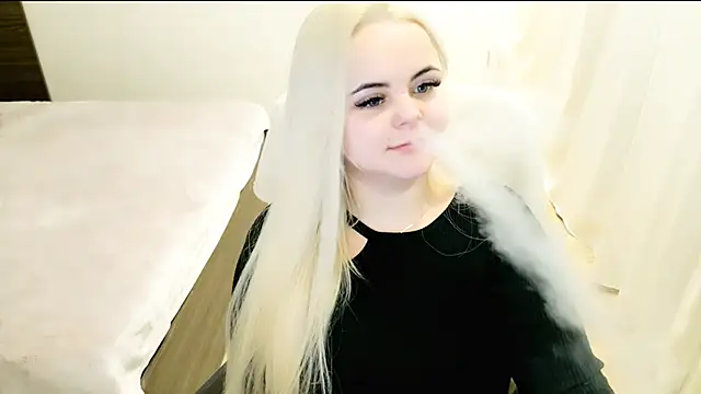 Snapshot of lovely-eyes chatting on February 24, 1:35 am lovely-eyes online show from February 24, 1:35 am