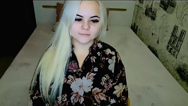 lovely-eyes online show from November 25, 4:29 pm