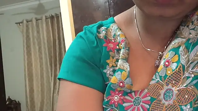 Gulaboo bhabi online show from January 17, 8:02 am