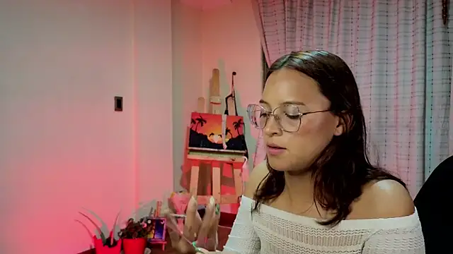Zoe--khalL online show from June 1, 11:39 pm