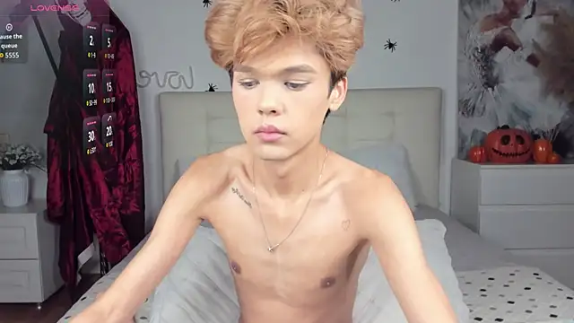 Felix Rey online show from October 23, 4:39 pm