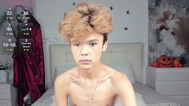 Felix Rey online show from October 24, 3:41 pm