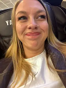 Sweet   Emily online show from October 17, 1:14 pm