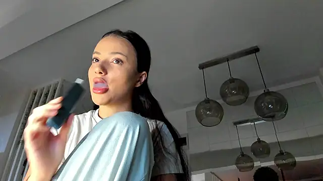 IreneVON online show from October 21, 3:51 am