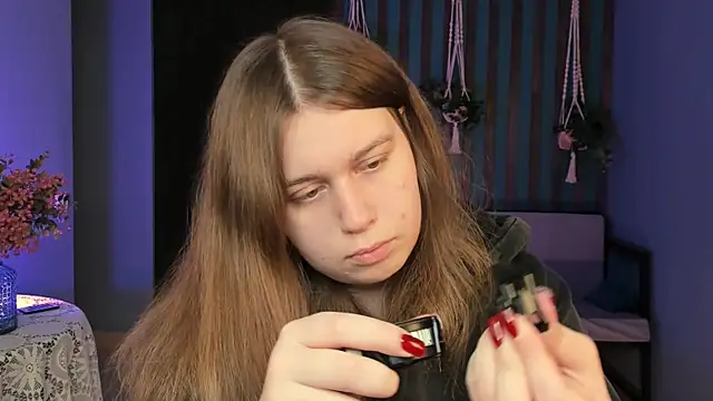 FioraMarmoris online show from October 10, 9:41 am