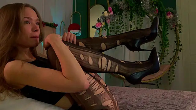 Snapshot of Eva_Natsumi chatting on December 23, 12:19 pm Eva Natsumi online show from December 23, 12:19 pm