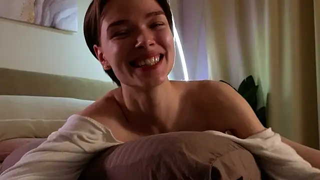 Snapshot of Eva_Natsumi chatting on March 5, 12:00 pm Eva Natsumi online show from March 5, 12:00 pm