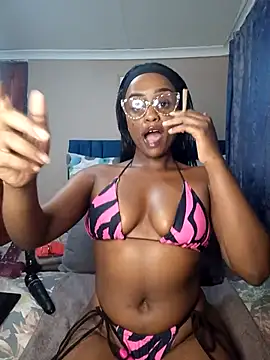 Queen-Chocolate online show from March 16, 7:49 pm