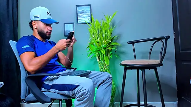 Damian 022 online show from October 22, 12:05 pm