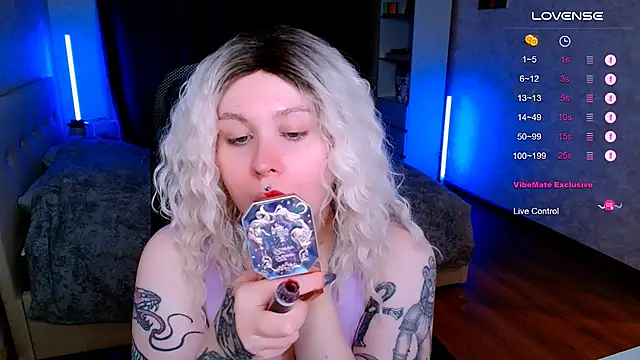 Blueberry-baby online show from December 4, 8:17 pm