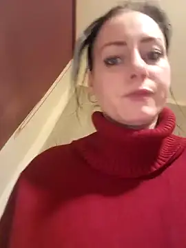 Snapshot of Jasmin-White chatting on December 28, 11:05 pm Jasmin-White online show from December 28, 11:05 pm