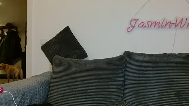Jasmin-White online show from May 23, 11:53 pm