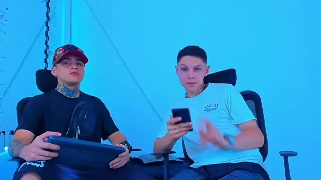 HOT boy2025 online show from November 4, 10:09 pm