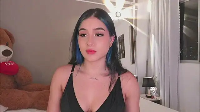 AnnyHizzle online show from November 5, 2:11 am