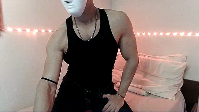 Snapshot of Alexx_Fit023 chatting on January 6, 9:00 pm Alexx Fit023 online show from January 6, 9:00 pm