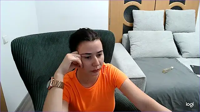 VioletaFlower7 online show from November 6, 6:20 pm