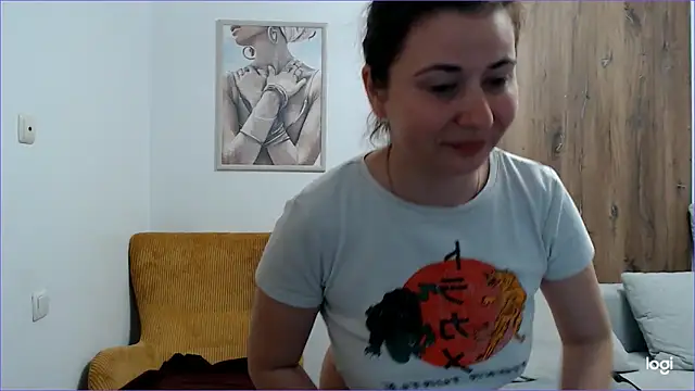 Snapshot of VioletaFlower7 chatting on May 8, 7:19 pm VioletaFlower7 online show from May 8, 7:19 pm