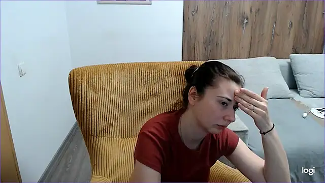 Snapshot of VioletaFlower7 chatting on May 11, 8:09 am VioletaFlower7 online show from May 11, 8:09 am