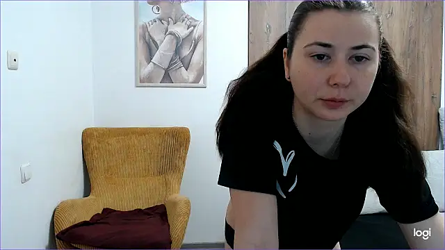 Snapshot of VioletaFlower7 chatting on May 14, 9:05 am VioletaFlower7 online show from May 14, 9:05 am