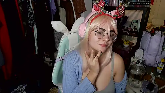 mochi rainbow online show from December 22, 11:52 pm