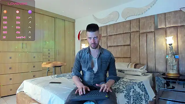 Snapshot of petterwilly1 chatting on January 2, 4:13 pm petterwilly1 online show from January 2, 4:13 pm