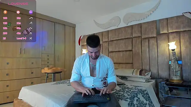 Snapshot of petterwilly1 chatting on January 8, 4:11 pm petterwilly1 online show from January 8, 4:11 pm