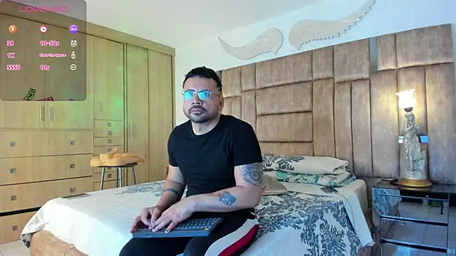 Snapshot of petterwilly1 chatting on January 21, 1:32 pm petterwilly1 online show from January 21, 1:32 pm