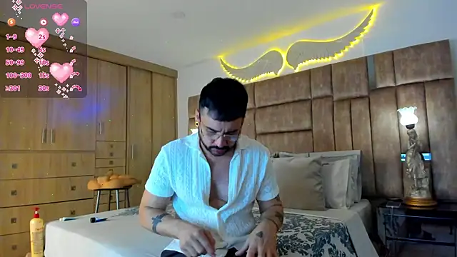 Snapshot of petterwilly1 chatting on February 25, 3:10 pm petterwilly1 online show from February 25, 3:10 pm