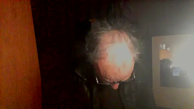 nice6incs online show from December 17, 11:11 pm