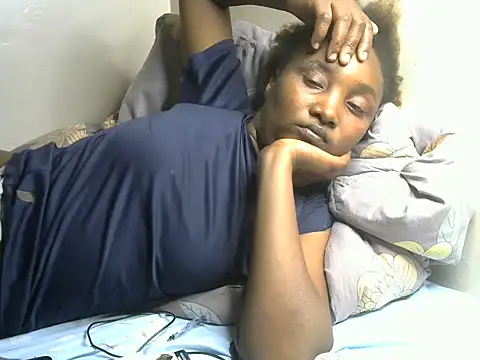 Snapshot of StacyGee24 chatting on February 20, 6:41 pm StacyGee24 online show from February 20, 6:41 pm