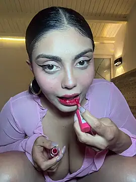 Snapshot of zui_lu chatting on February 18, 1:45 am zui lu online show from February 18, 1:45 am