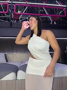 Snapshot of zui_lu chatting on April 1, 1:39 am zui lu online show from April 1, 1:39 am