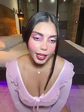 Snapshot of zui_lu chatting on April 7, 1:39 am zui lu online show from April 7, 1:39 am