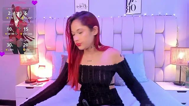 Snapshot of SkinnyFoxy chatting on February 7, 7:50 pm SkinnyFoxy online show from February 7, 7:50 pm