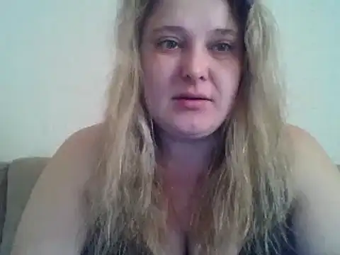 ParisMimi online show from February 4, 7:25 am