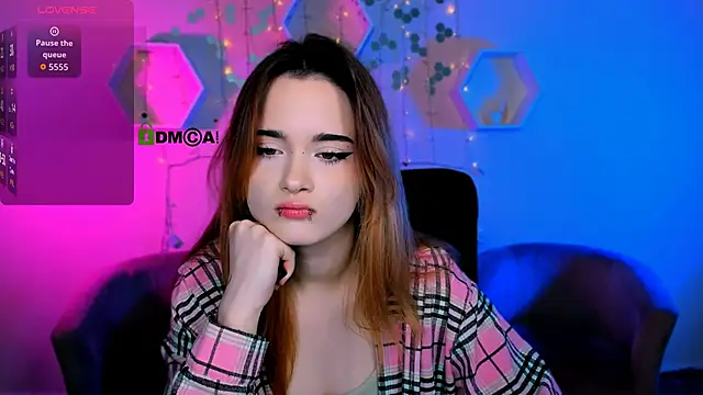 liana kisses online show from November 15, 8:16 pm