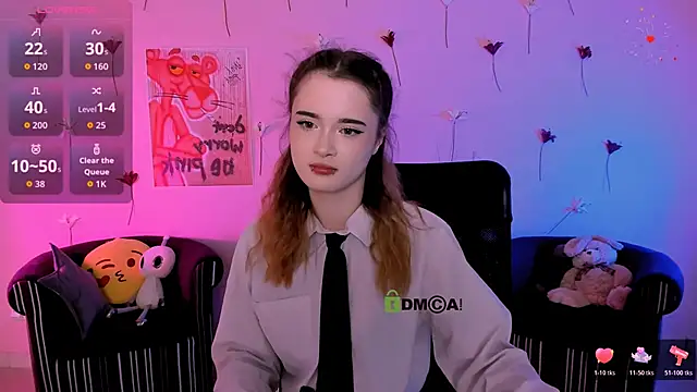 liana kisses online show from February 16, 8:05 pm