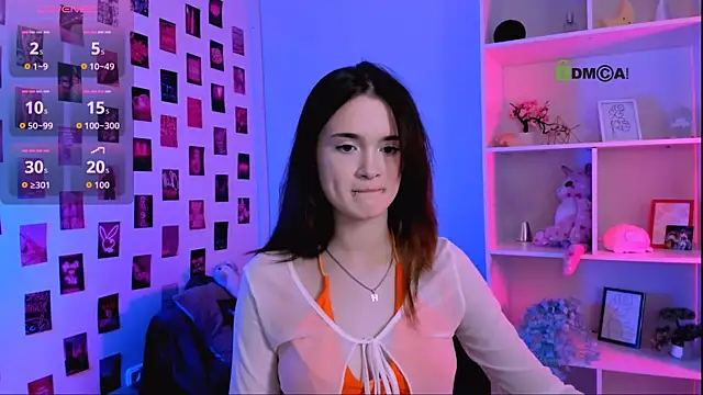 Snapshot of liana_kisses chatting on June 17, 6:53 pm liana kisses online show from June 17, 6:53 pm