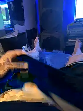 MatthewEmme online show from December 2, 11:45 pm