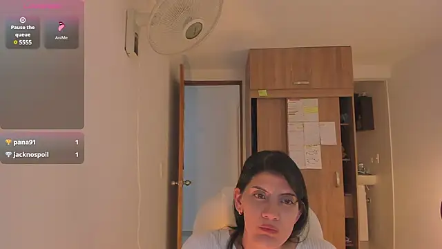 misstoya online show from December 5, 1:03 am
