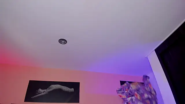 ChloeConnorr online show from March 19, 8:12 am