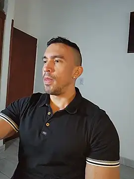 Snapshot of jhay-crux chatting on June 25, 3:27 pm jhay-crux online show from June 25, 3:27 pm