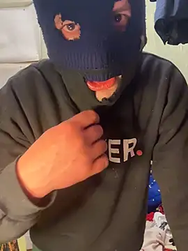 Snapshot of Ariel_Ari chatting on February 27, 10:31 pm Ariel Ari online show from February 27, 10:31 pm