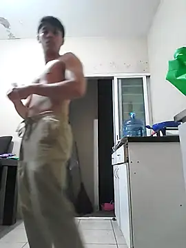 Snapshot of culitotragon24 chatting on February 21, 6:29 am culitotragon24 online show from February 21, 6:29 am