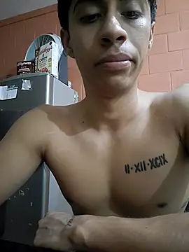 Snapshot of culitotragon24 chatting on February 26, 8:15 am culitotragon24 online show from February 26, 8:15 am