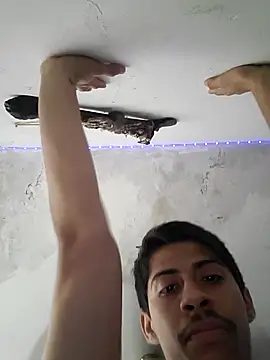 Snapshot of culitotragon24 chatting on December 17, 6:47 pm culitotragon24 online show from December 17, 6:47 pm