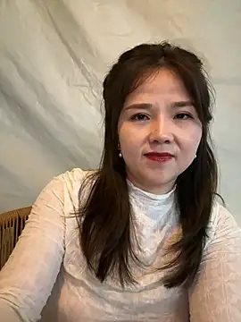 Snapshot of Efangfang chatting on January 2, 11:09 am Efangfang online show from January 2, 11:09 am