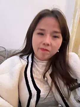 Snapshot of Efangfang chatting on January 18, 12:15 pm Efangfang online show from January 18, 12:15 pm