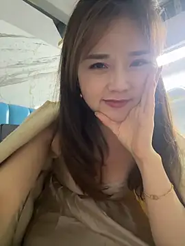 Snapshot of Efangfang chatting on February 23, 4:02 pm Efangfang online show from February 23, 4:02 pm
