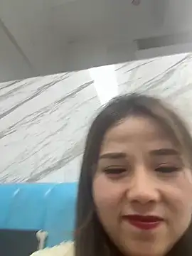 Snapshot of Efangfang chatting on March 2, 2:54 pm Efangfang online show from March 2, 2:54 pm